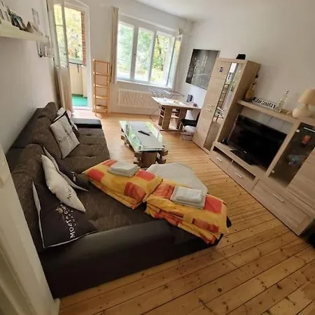 Apartment Gemuetliches Am Bach Nahe Bus Und Bahn